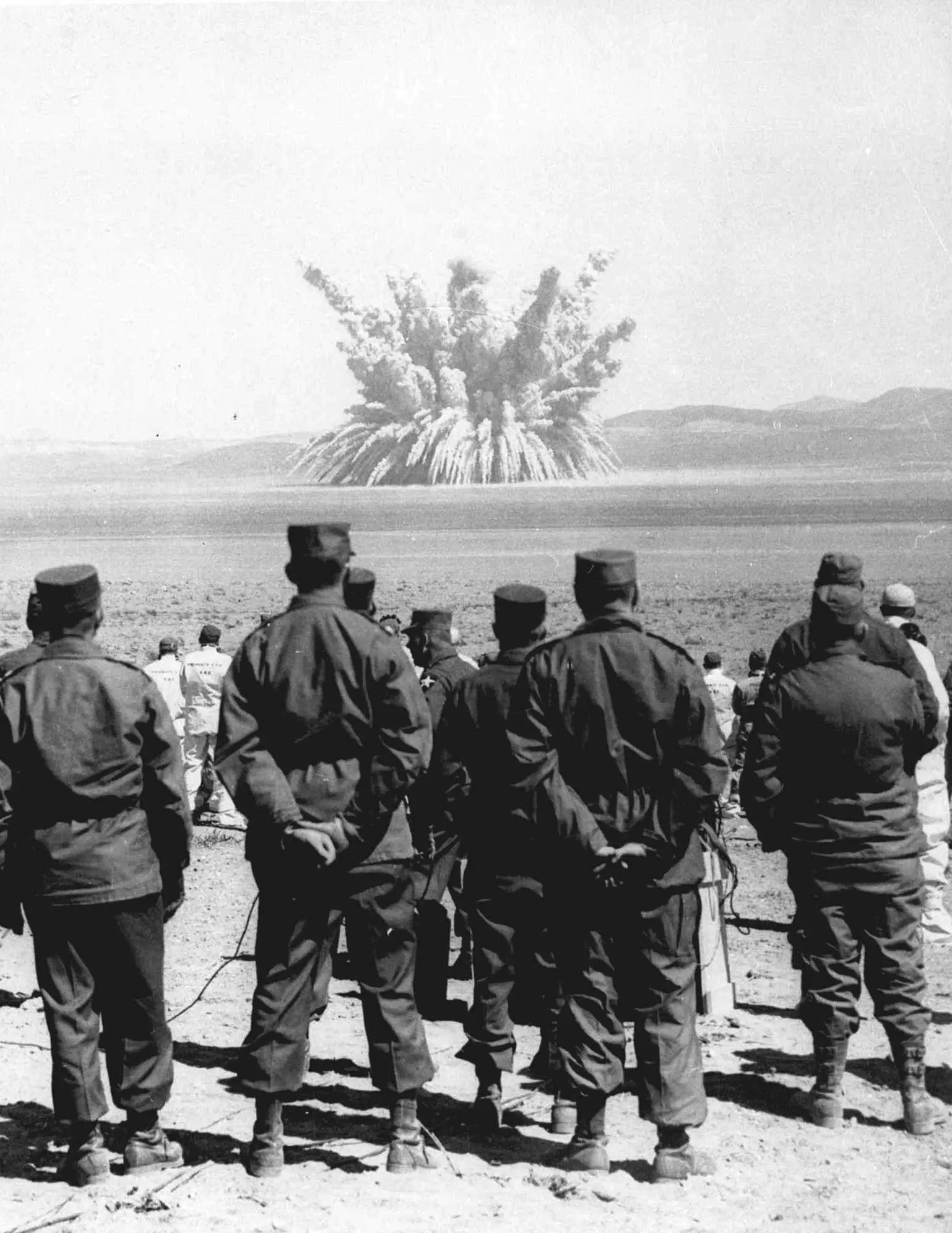 Трамп заявив про відновлення ядерних випробувань: у його адміністрації — протиріччя